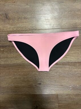triangl swimwear Pink Bikini Bottom Bubble Gum Pink Very Good Condition